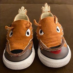 Fox converse